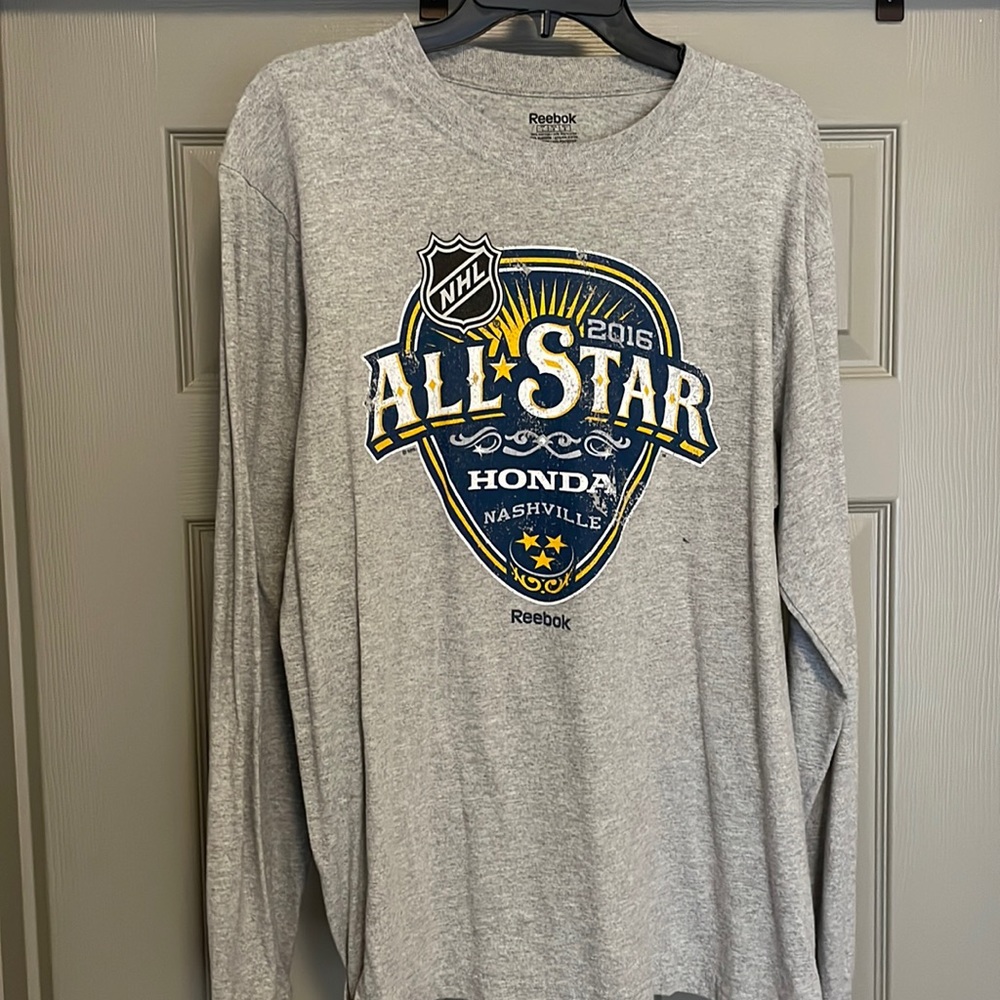 2016 NHL All Star Game Nashville. Long sleeve shirt.